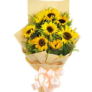 10 Pieces Dazzling Sunflower Bouquet